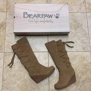 Bearpaw Britney Hickory Suede size 8 boot